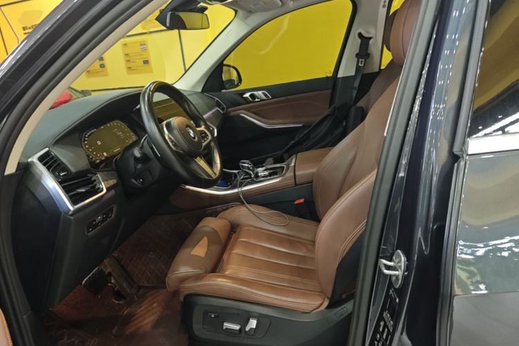 Used BMW X5 2022 xDrive30i M Sport Package Left Front Seat