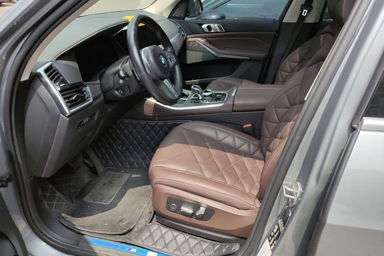 Used BMW X5 2022 Restyled xDrive 30Li M Sport Package Left Front Seat
