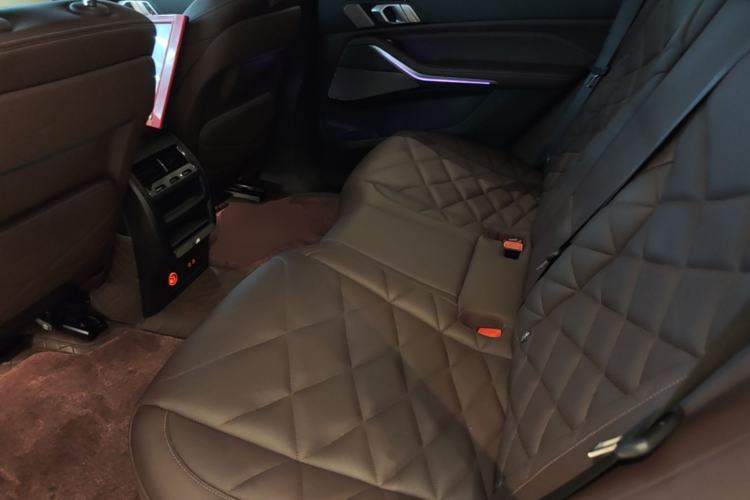 Used BMW X5 2022 Restyled xDrive 30Li Luxury Version M Sport Package Left Rear Seat