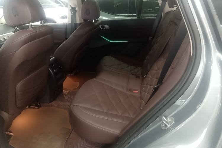 Used BMW X5 2022 Restyled xDrive 30Li Luxury Version M Sport Package Left Rear Seat