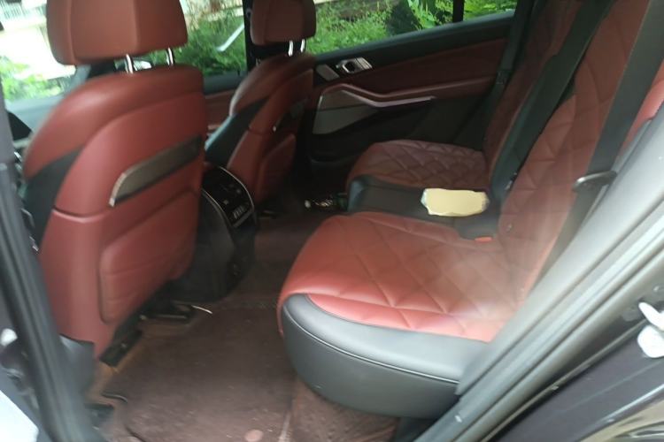 Used BMW X5 2022 xDrive 30Li Luxury M Sport Package Left Rear Seat