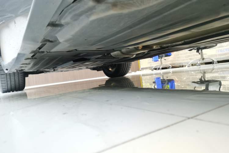 Used BMW X5 2022 Restyled xDrive 30Li Luxury Version M Sport Package Left Side Sill