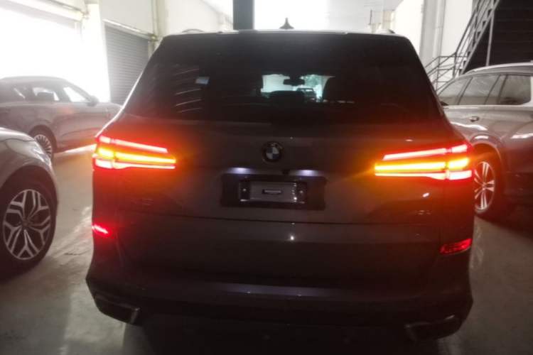 Used BMW X5 2022 Restyled xDrive 40Li M Sport Package Rear