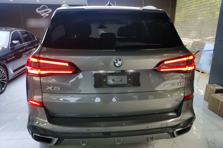 Used BMW X5 2022 Restyled xDrive 30Li Luxury Version M Sport Package Rear