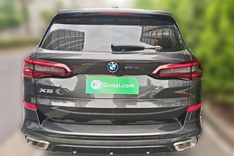 Used BMW X5 2022 xDrive 30Li Luxury M Sport Package Rear