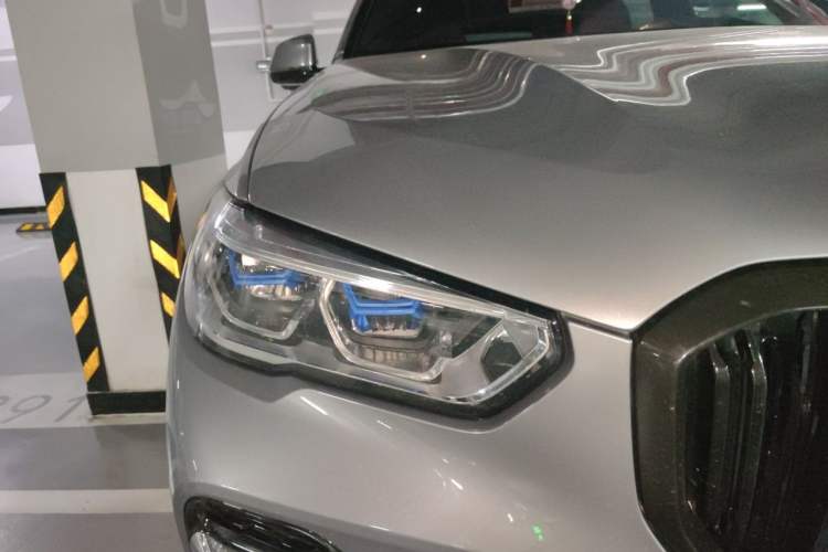 Used BMW X5 2022 Restyled xDrive 40Li M Sport Package Right Front Headlight