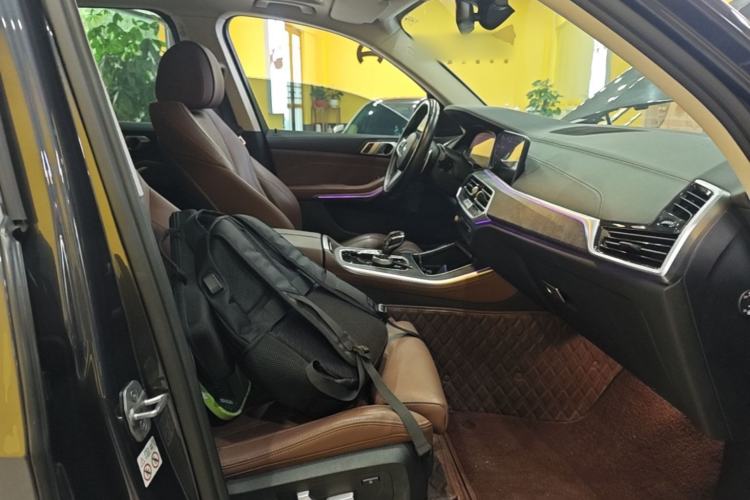 Used BMW X5 2022 xDrive30i M Sport Package Right Front Seat