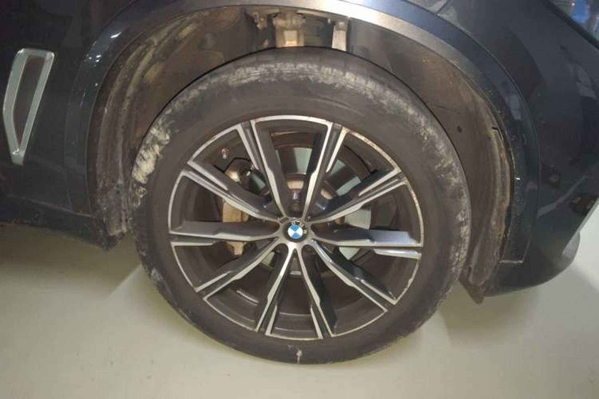 Used BMW X5 2022 xDrive 30Li Luxury M Sport Package Right Front Wheel Hub