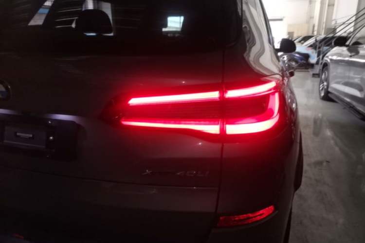 Used BMW X5 2022 Restyled xDrive 40Li M Sport Package Right Rear Taillight