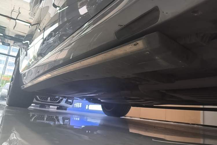 Used BMW X5 2022 xDrive 30Li Luxury M Sport Package Right Side Sill