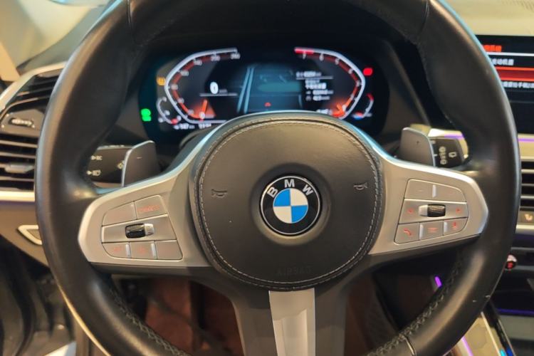 Used BMW X5 2022 Restyled xDrive 30Li Luxury Version M Sport Package Steering Wheel
