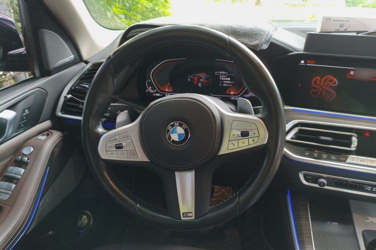 Used BMW X5 2022 Restyled xDrive 30Li Luxury Version M Sport Package Steering Wheel