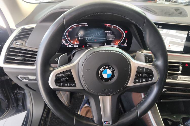 Used BMW X5 2022 xDrive40i M Sport Package Steering Wheel