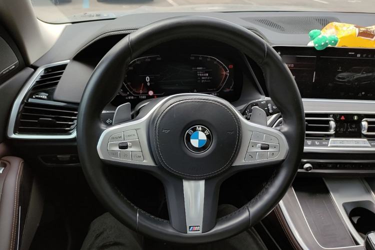 Used BMW X5 2022 Restyled xDrive 30Li M Sport Package Steering Wheel