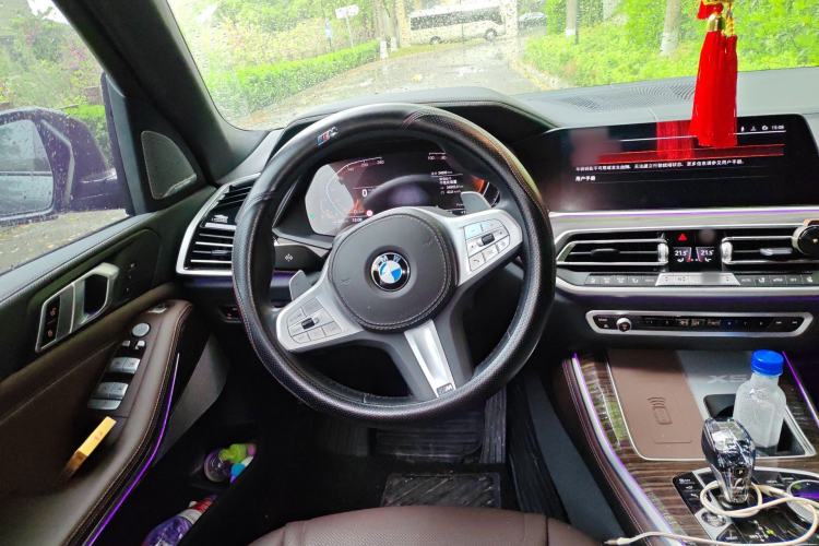 Used BMW X5 2022 Restyled xDrive 40Li M Sport Package Steering Wheel
