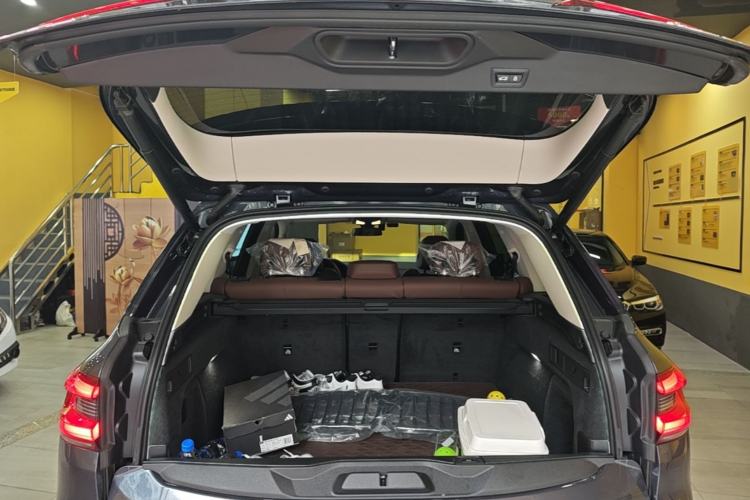 Used BMW X5 2022 xDrive30i M Sport Package Trunk