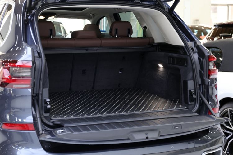 Used BMW X5 2022 xDrive40i M Sport Package Trunk