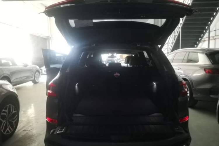 Used BMW X5 2022 Restyled xDrive 40Li M Sport Package Trunk