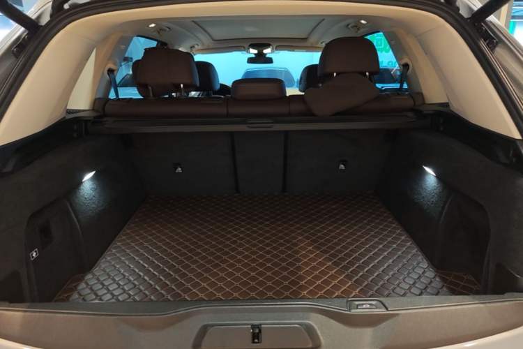 Used BMW X5 2022 Restyled xDrive 30Li Luxury Version M Sport Package Trunk