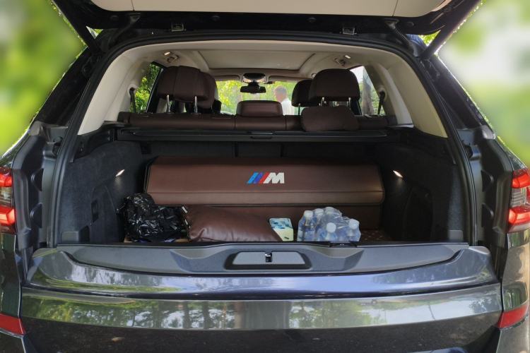 Used BMW X5 2022 Restyled xDrive 30Li Luxury Version M Sport Package Trunk