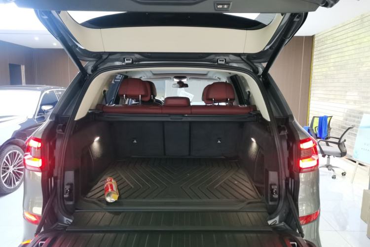 Used BMW X5 2022 Restyled xDrive 30Li Luxury Version M Sport Package Trunk
