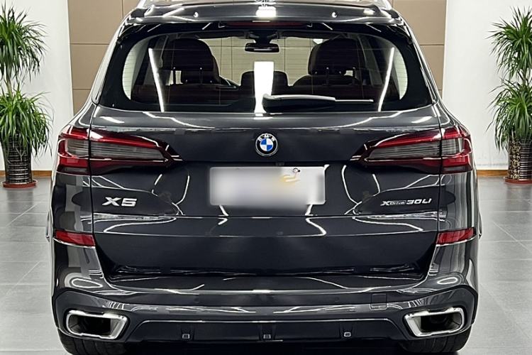 Used BMW X5 2022 Restyled xDrive 30Li Luxury Version M Sport Package Trunk
