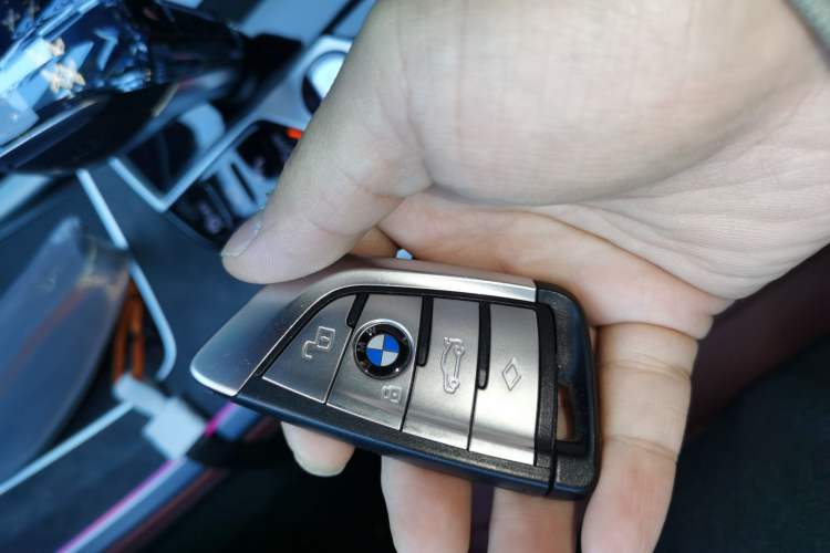 Used BMW X5 2022 Restyled xDrive 30Li Luxury Version M Sport Package Vehicle Key