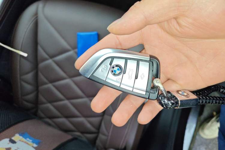 Used BMW X5 2022 Restyled xDrive 40Li M Sport Package Vehicle Key