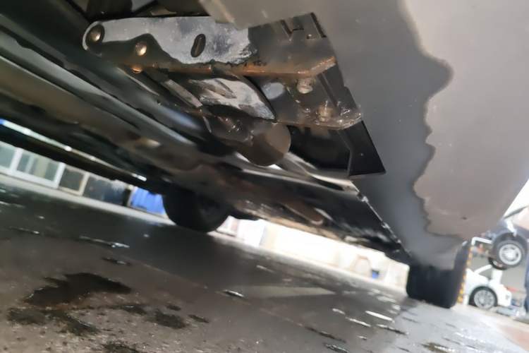 Used BMW X5 2022 xDrive 30Li Luxury M Sport Package Chassis Rear Right