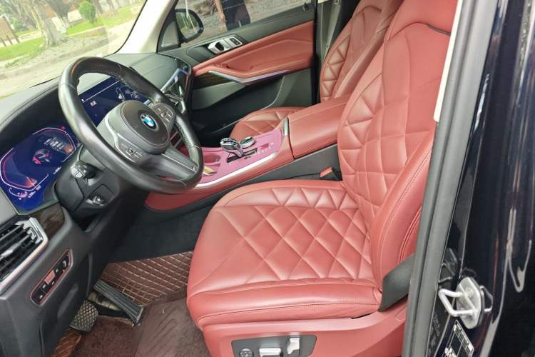 Used BMW X5 2022 xDrive 30Li Luxury M Sport Package Left Front Seat