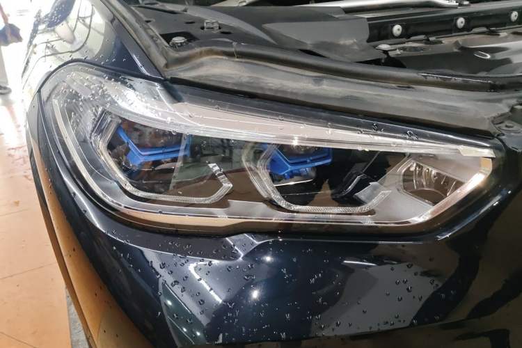 Used BMW X5 2022 xDrive 30Li Luxury M Sport Package Right Front Headlight