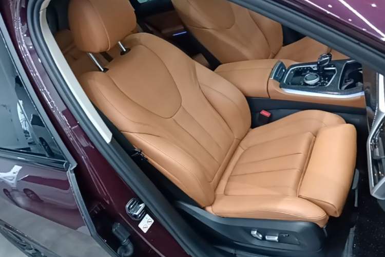 Used BMW X5 2022 xDrive30i M Sport Package Right Front Seat