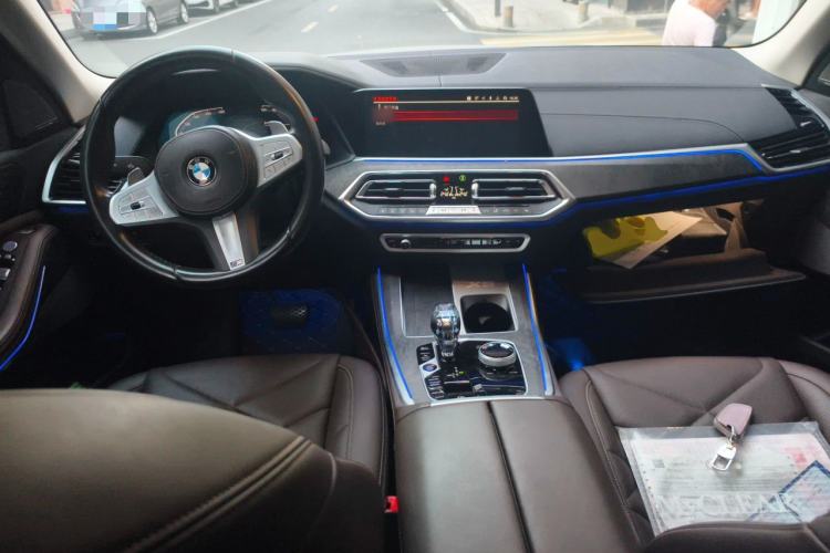 Used BMW X5 2022 xDrive 30Li M Sport Package Center Console