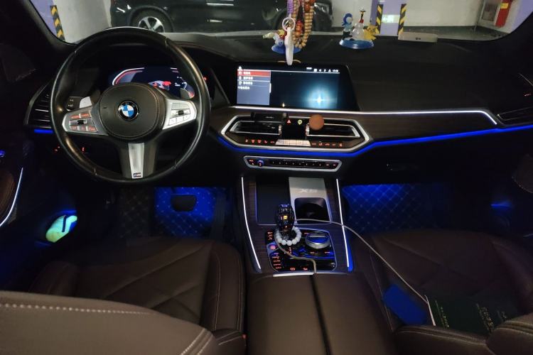 Used BMW X5 2022 Restyled xDrive 40Li M Sport Package Center Console