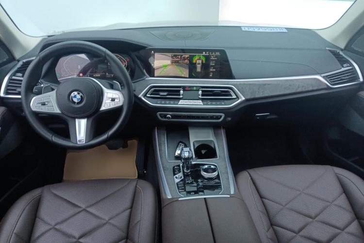 Used BMW X5 2022 Restyled xDrive 30Li M Sport Package Center Console