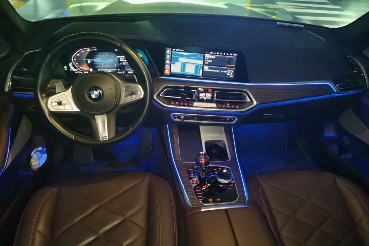 Used BMW X5 2022 xDrive 40Li M Sport Package Center Console