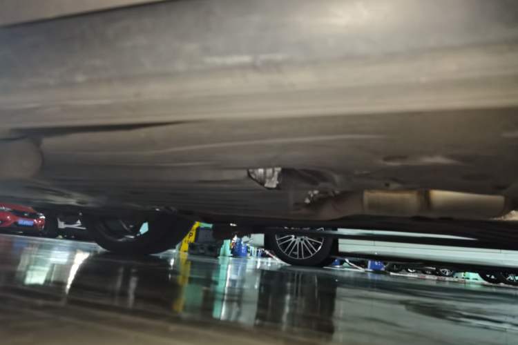 Used BMW X5 2022 xDrive 40Li M Sport Package Chassis Front Left