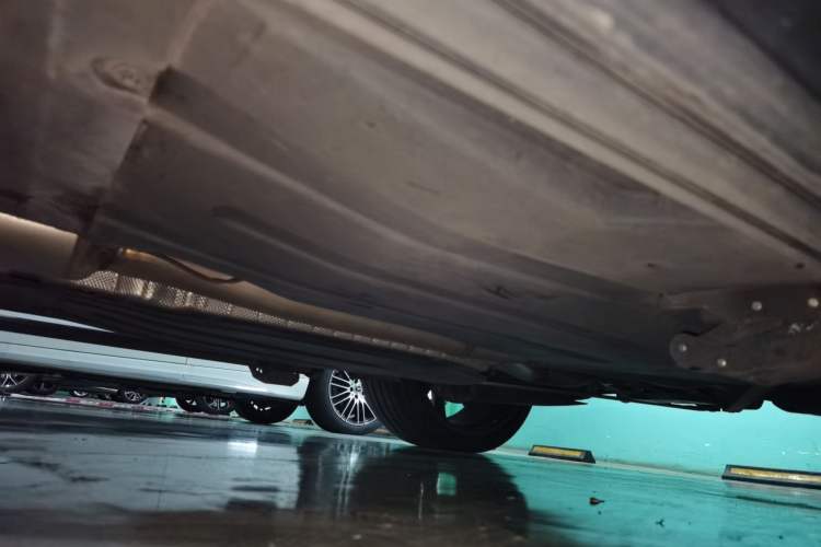 Used BMW X5 2022 xDrive 40Li M Sport Package Chassis Rear Left