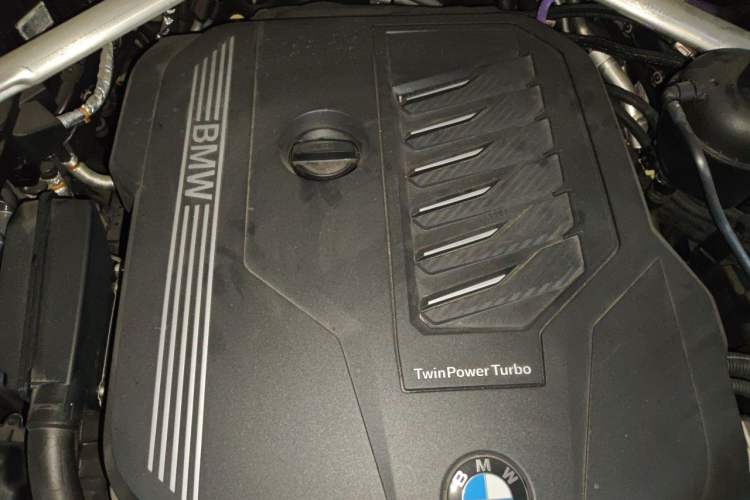 Used BMW X5 2022 Restyled xDrive 40Li M Sport Package Engine Bay