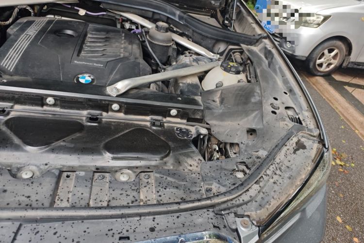 Used BMW X5 2022 xDrive 40Li M Sport Package Engine Bay Left