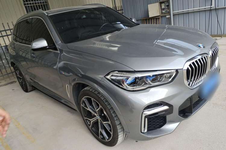Used BMW X5 2022 xDrive 40Li M Sport Package Exterior 2