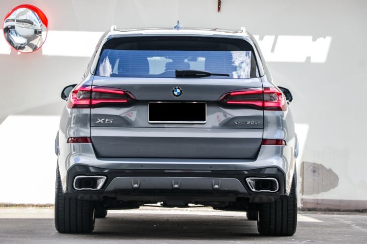 Used BMW X5 2022 Restyled xDrive 30Li Luxury Version M Sport Package Exterior 5