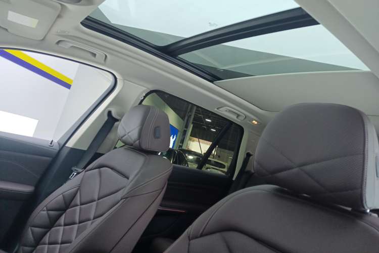 Used BMW X5 2022 Restyled xDrive 30Li M Sport Package Headliner