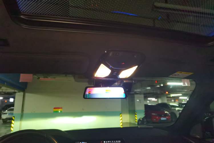 Used BMW X5 2022 xDrive 40Li M Sport Package Headliner