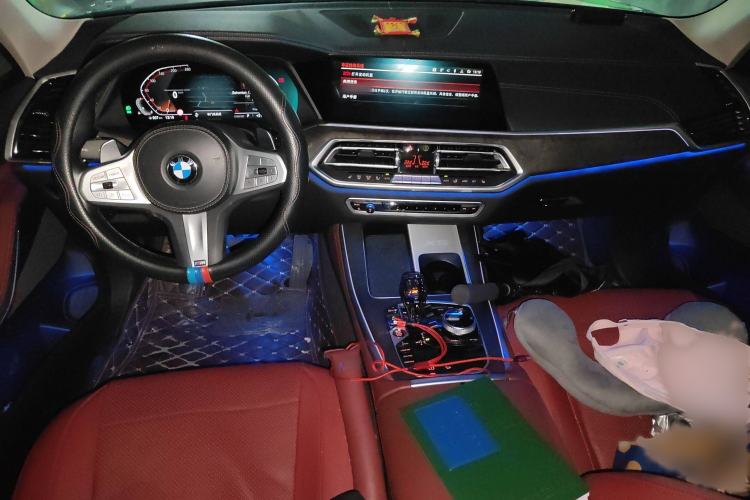 Used BMW X5 2022 xDrive 30Li M Sport Package Interior 2