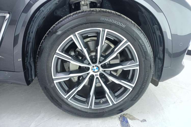 Used BMW X5 2022 Restyled xDrive 30Li M Sport Package Left Rear Wheel Hub