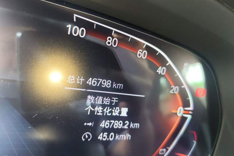 Used BMW X5 2022 xDrive 40Li M Sport Package Odometer Close Up