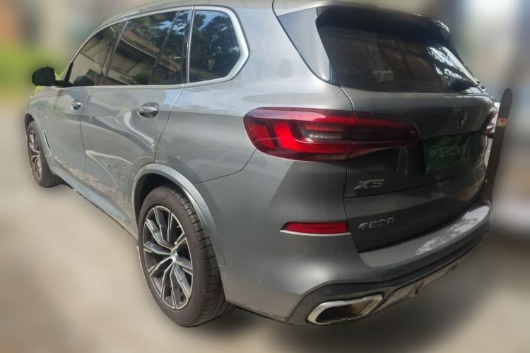 Used BMW X5 2022 xDrive 30Li M Sport Package Rear Left 45 Deg