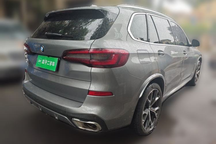 Used BMW X5 2022 xDrive 40Li M Sport Package Rear Right 45 Deg