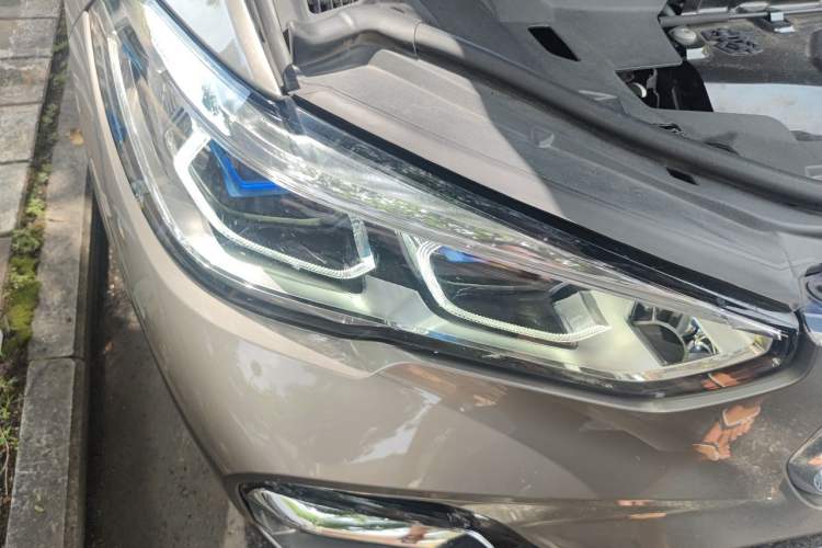 Used BMW X5 2022 xDrive 40Li M Sport Package Right Front Headlight
